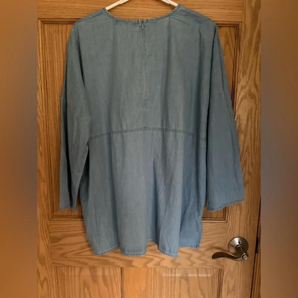 Denim Box Blouse - Picture 2 of 4